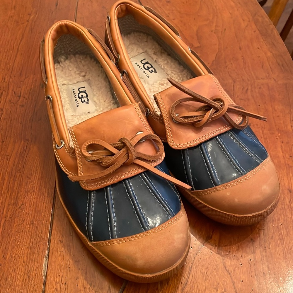 Ugg ashdale duck shoes